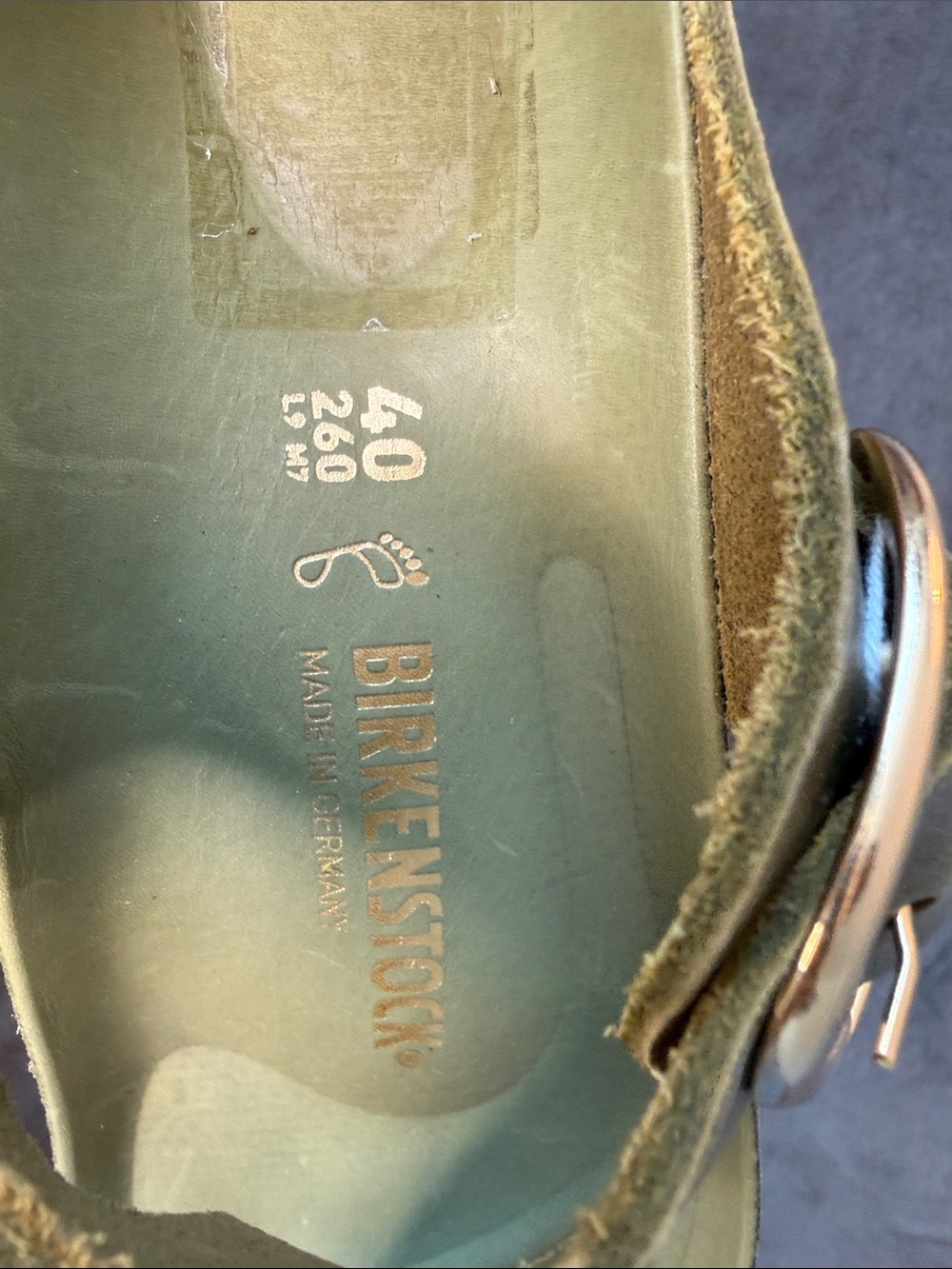 Birkenstock Gold Big Buckle Gizeh Olive Green Thong Sandals - Picture 8 of 8